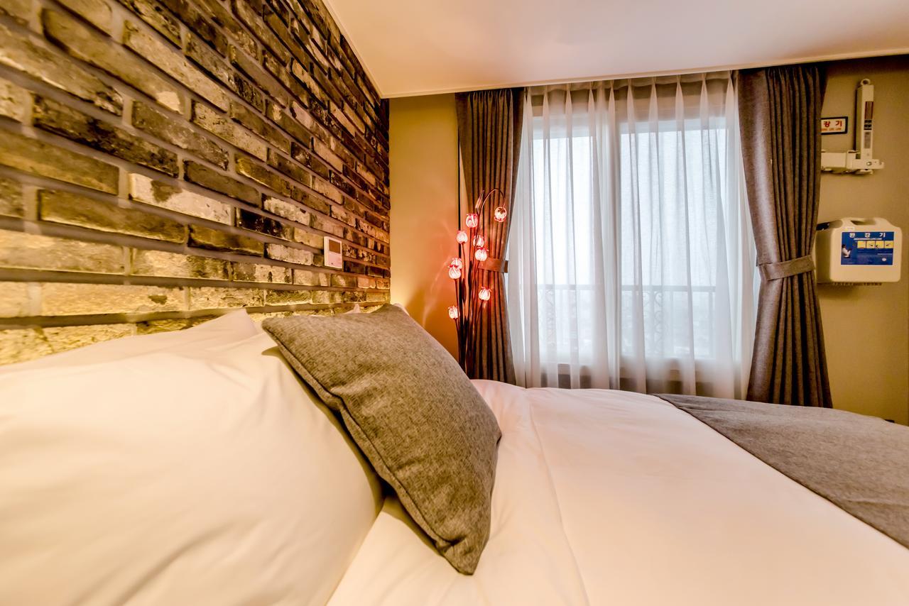 Jeju Hertz Hotel Exteriör bild