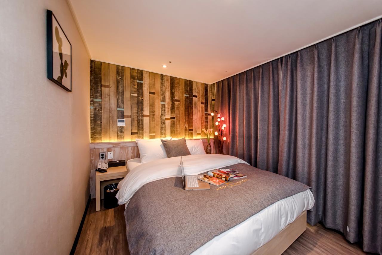 Jeju Hertz Hotel Exteriör bild