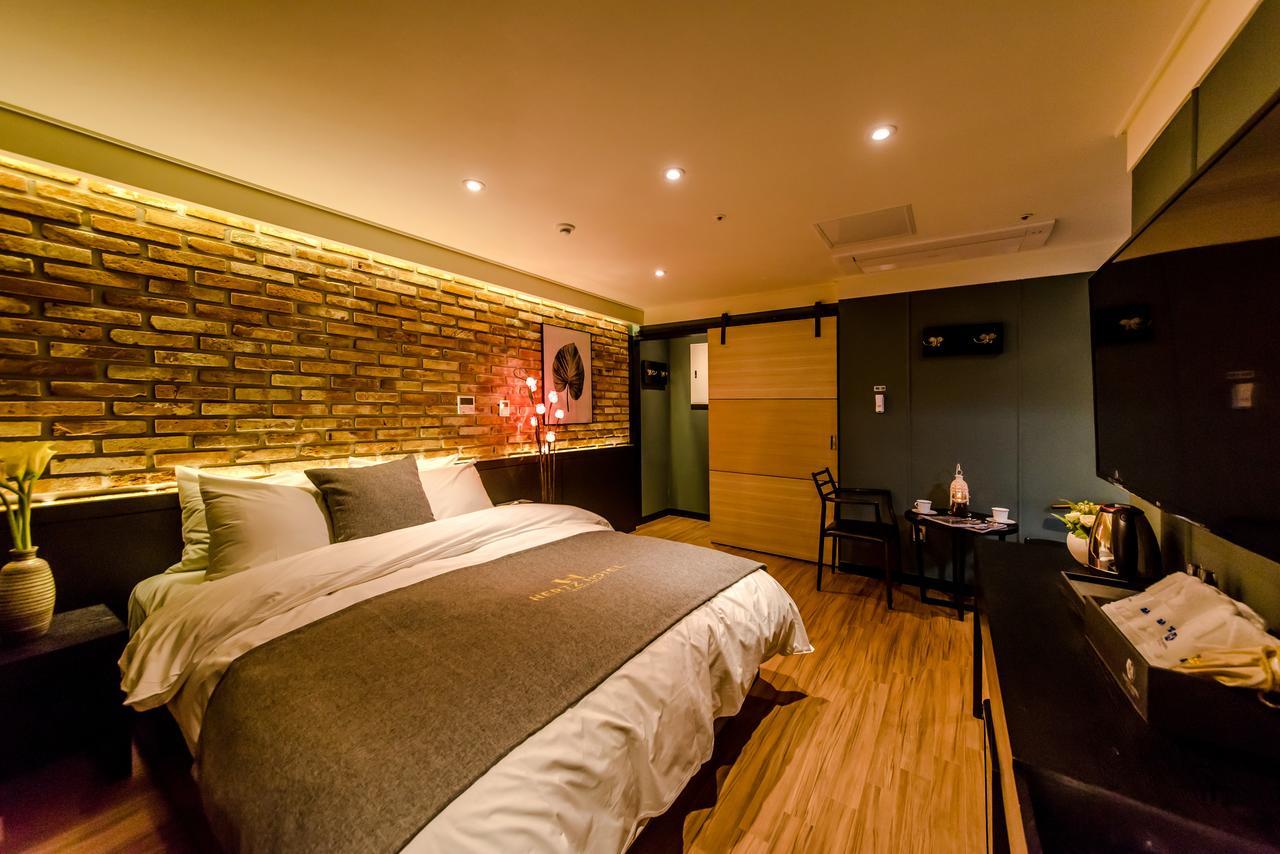 Jeju Hertz Hotel Exteriör bild