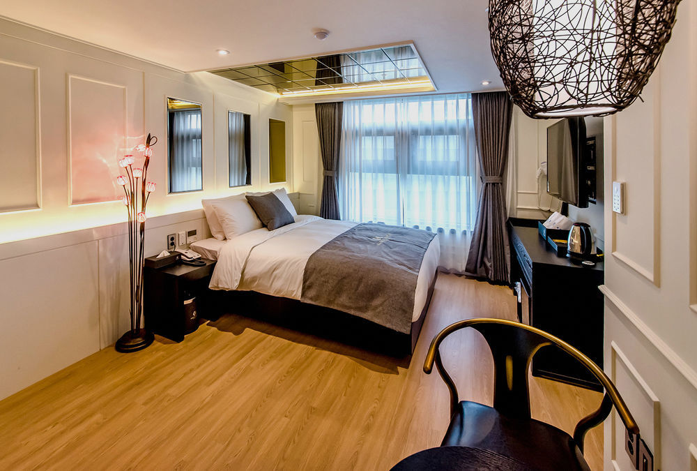 Jeju Hertz Hotel Exteriör bild